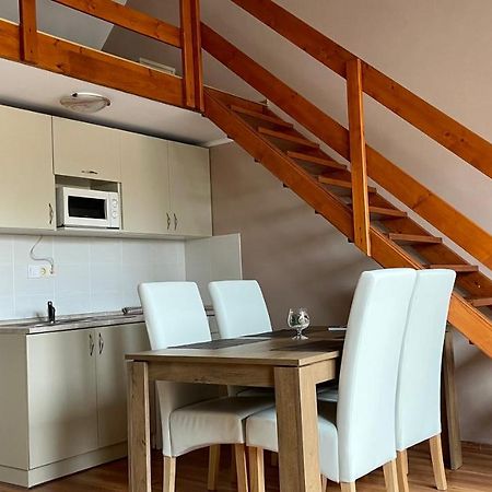 Gyula Var Premium Apartman Екстериор снимка