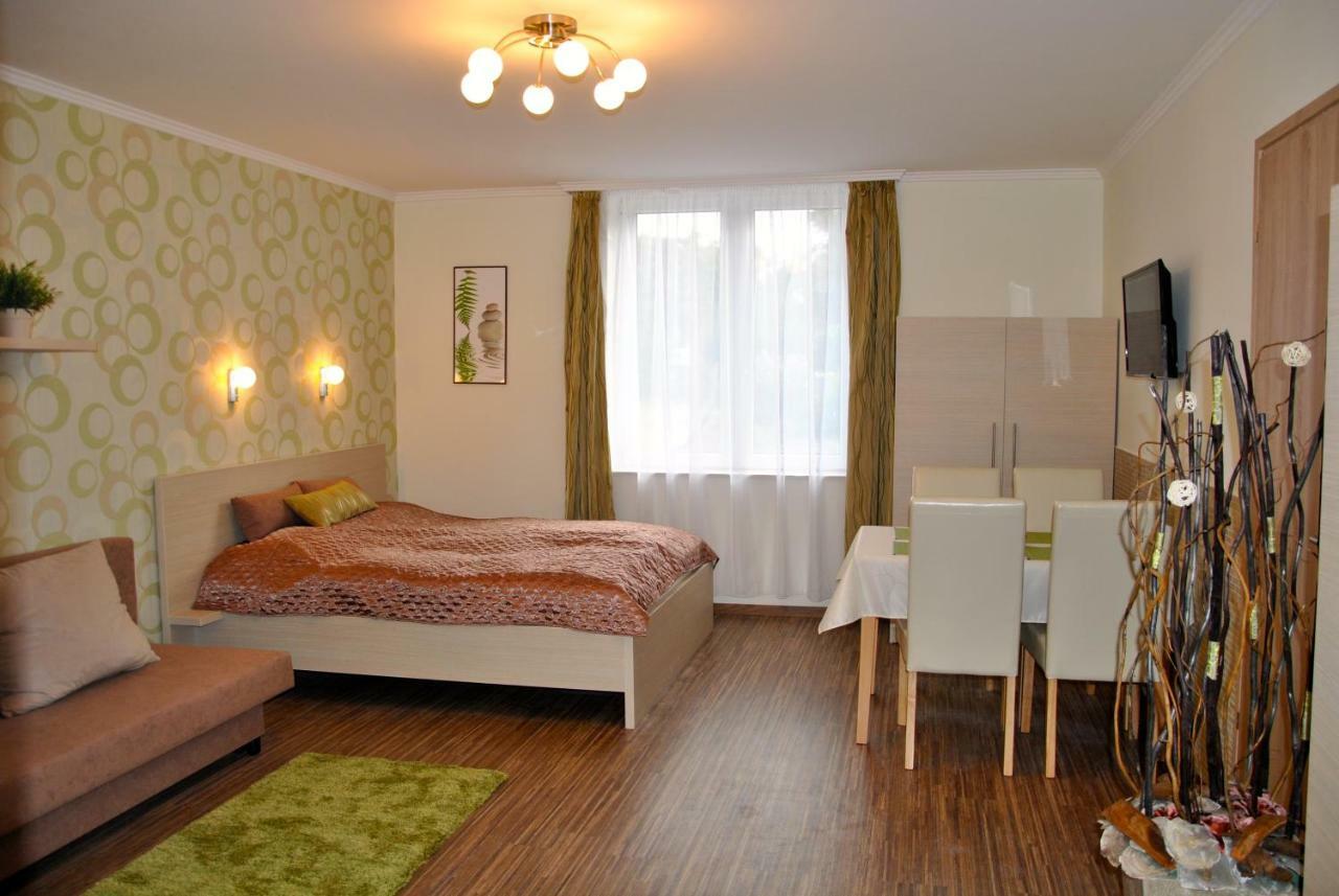 Gyula Var Premium Apartman Екстериор снимка