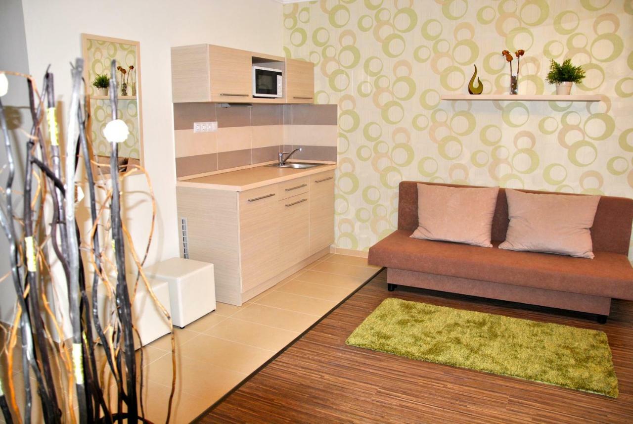 Gyula Var Premium Apartman Екстериор снимка